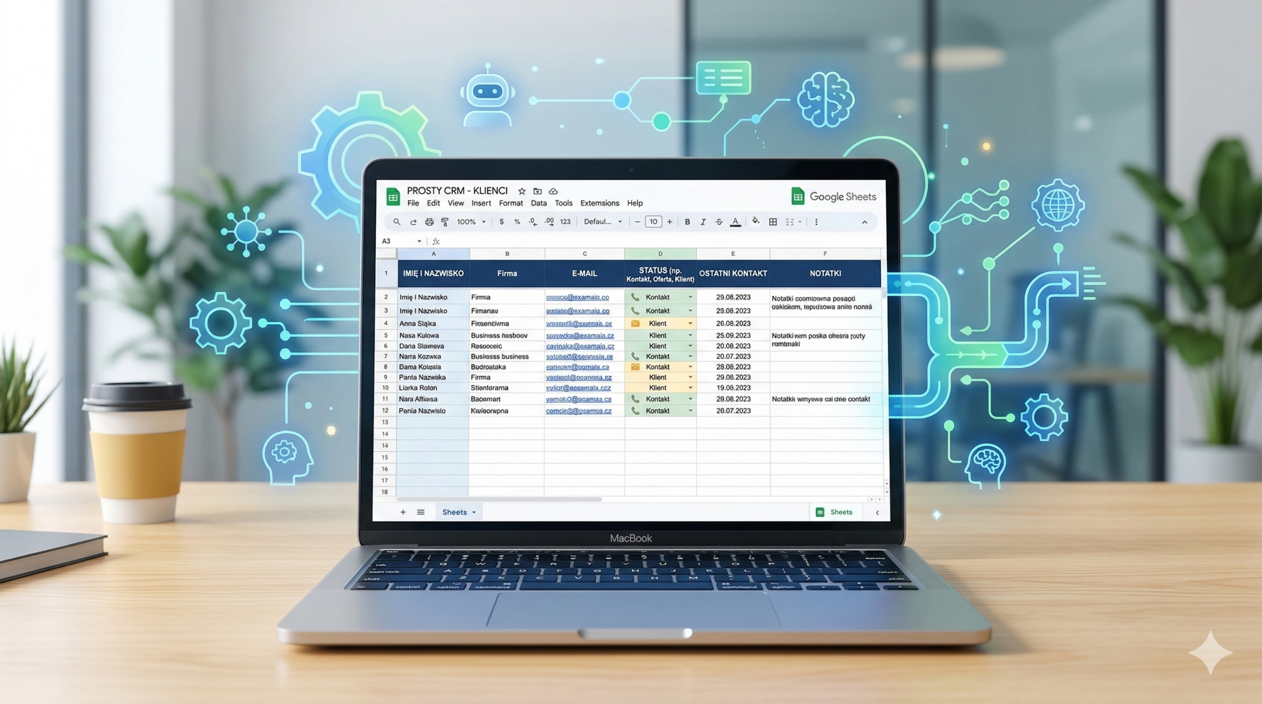 Zdjęcie otwartego laptopa na drewnianym biurku, wyświetlającego arkusz kalkulacyjny CRM w Google Sheets z polskimi nagłówkami. Z ekranu wyłaniają się cyfrowe, neonowe hologramy przedstawiające roboty, koła zębate i mózgi, symbolizujące automatyzację i sztuczną inteligencję. W tle widać biuro, rośliny i kubek kawy.